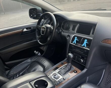 Серый Ауди Ку 7, объемом двигателя 3 л и пробегом 374 тыс. км за 9999 $, фото 4 на Automoto.ua