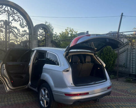 Ауди Ку 7 2011 в Черновцах на Automoto.ua Серый Ауди Ку 7, объемом двигателя 2.97 л и пробегом 257 тыс. км за 19000 $, фото 50 на Automoto.ua