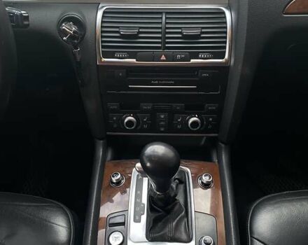 Серый Ауди Ку 7, объемом двигателя 2.97 л и пробегом 320 тыс. км за 17200 $, фото 7 на Automoto.ua