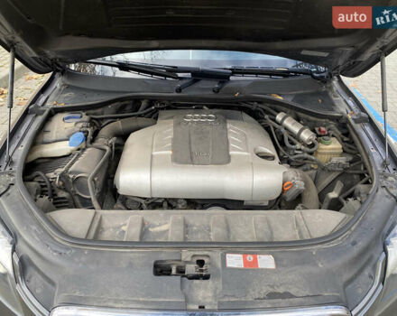 Серый Ауди Ку 7, объемом двигателя 2.97 л и пробегом 233 тыс. км за 16200 $, фото 91 на Automoto.ua