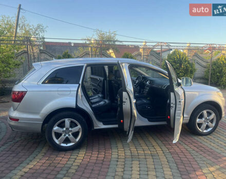 Ауди Ку 7 2011 в Черновцах на Automoto.ua Серый Ауди Ку 7, объемом двигателя 2.97 л и пробегом 257 тыс. км за 19000 $, фото 13 на Automoto.ua