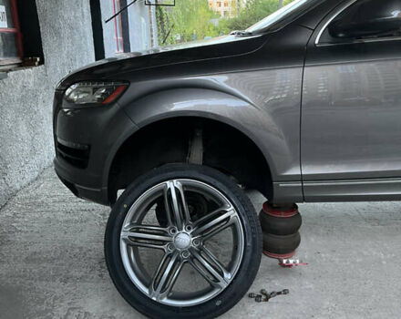 Серый Ауди Ку 7, объемом двигателя 2.97 л и пробегом 239 тыс. км за 18500 $, фото 13 на Automoto.ua