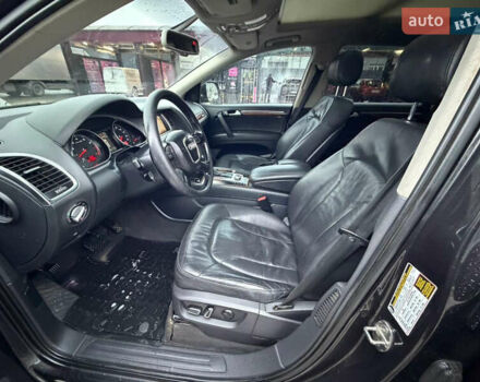 Серый Ауди Ку 7, объемом двигателя 3 л и пробегом 375 тыс. км за 11200 $, фото 15 на Automoto.ua