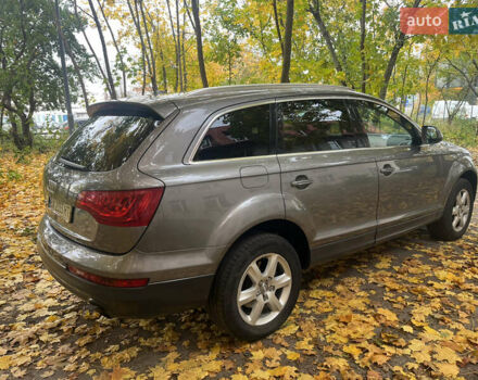 Ауді Ку 7 2011 у Нетешине на Automoto.ua Сірий Ауді Ку 7, об'ємом двигуна 3 л та пробігом 238 тис. км за 14500 $, фото 4 на Automoto.ua