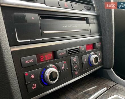 Серый Ауди Ку 7, объемом двигателя 3 л и пробегом 254 тыс. км за 12950 $, фото 16 на Automoto.ua