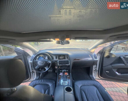 Ауди Ку 7 2011 в Черновцах на Automoto.ua Серый Ауди Ку 7, объемом двигателя 2.97 л и пробегом 257 тыс. км за 19000 $, фото 24 на Automoto.ua