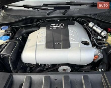 Серый Ауди Ку 7, объемом двигателя 3 л и пробегом 280 тыс. км за 13500 $, фото 9 на Automoto.ua