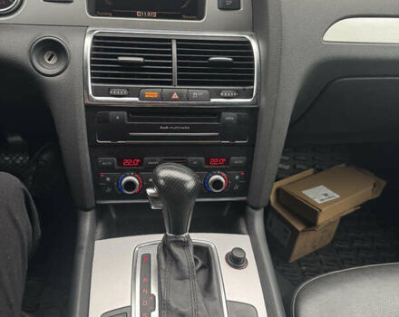 Серый Ауди Ку 7, объемом двигателя 2.97 л и пробегом 310 тыс. км за 18500 $, фото 12 на Automoto.ua