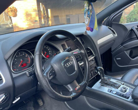 Сірий Ауді Ку 7, об'ємом двигуна 3 л та пробігом 235 тис. км за 15500 $, фото 3 на Automoto.ua
