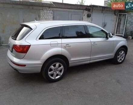 Серый Ауди Ку 7, объемом двигателя 3 л и пробегом 160 тыс. км за 10800 $, фото 2 на Automoto.ua