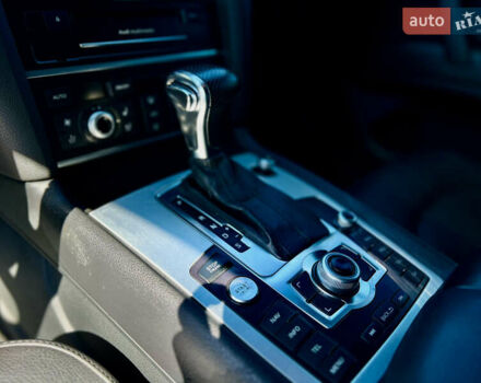 Серый Ауди Ку 7, объемом двигателя 2.97 л и пробегом 322 тыс. км за 19900 $, фото 12 на Automoto.ua