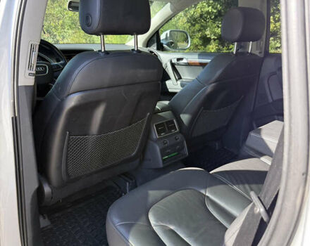 Серый Ауди Ку 7, объемом двигателя 3 л и пробегом 171 тыс. км за 16800 $, фото 16 на Automoto.ua