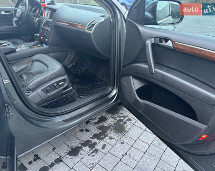 Серый Ауди Ку 7, объемом двигателя 2.97 л и пробегом 350 тыс. км за 16500 $, фото 18 на Automoto.ua