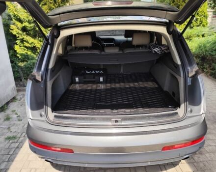 Серый Ауди Ку 7, объемом двигателя 3 л и пробегом 181 тыс. км за 20000 $, фото 5 на Automoto.ua