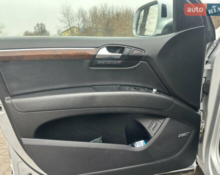 Серый Ауди Ку 7, объемом двигателя 3 л и пробегом 274 тыс. км за 14999 $, фото 49 на Automoto.ua