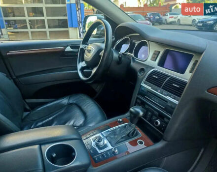 Серый Ауди Ку 7, объемом двигателя 3 л и пробегом 304 тыс. км за 12500 $, фото 16 на Automoto.ua