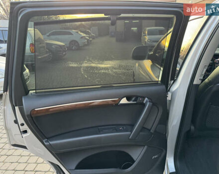 Серый Ауди Ку 7, объемом двигателя 3 л и пробегом 200 тыс. км за 13000 $, фото 41 на Automoto.ua