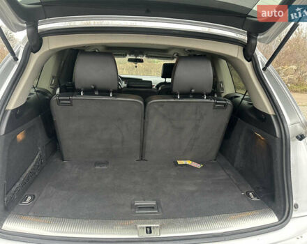 Серый Ауди Ку 7, объемом двигателя 3 л и пробегом 274 тыс. км за 14999 $, фото 35 на Automoto.ua