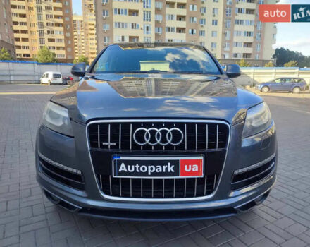 Серый Ауди Ку 7, объемом двигателя 3 л и пробегом 304 тыс. км за 12500 $, фото 26 на Automoto.ua