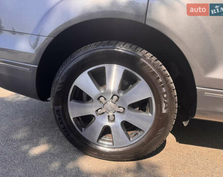 Сірий Ауді Ку 7, об'ємом двигуна 3 л та пробігом 159 тис. км за 19999 $, фото 7 на Automoto.ua