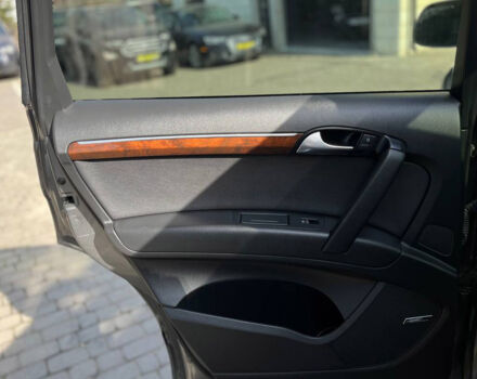 Серый Ауди Ку 7, объемом двигателя 3 л и пробегом 242 тыс. км за 14600 $, фото 16 на Automoto.ua