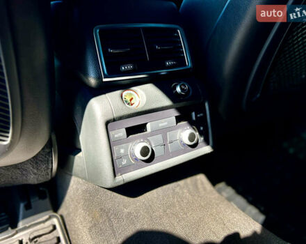 Серый Ауди Ку 7, объемом двигателя 2.97 л и пробегом 322 тыс. км за 19900 $, фото 14 на Automoto.ua