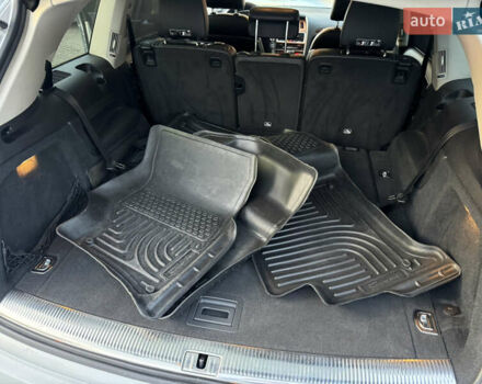 Серый Ауди Ку 7, объемом двигателя 3 л и пробегом 200 тыс. км за 13000 $, фото 45 на Automoto.ua