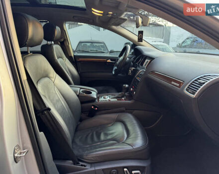 Серый Ауди Ку 7, объемом двигателя 3 л и пробегом 200 тыс. км за 13000 $, фото 30 на Automoto.ua