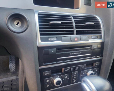 Серый Ауди Ку 7, объемом двигателя 3 л и пробегом 304 тыс. км за 12500 $, фото 15 на Automoto.ua