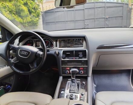 Серый Ауди Ку 7, объемом двигателя 3 л и пробегом 181 тыс. км за 20000 $, фото 2 на Automoto.ua