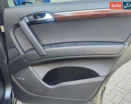 Серый Ауди Ку 7, объемом двигателя 3 л и пробегом 304 тыс. км за 12500 $, фото 3 на Automoto.ua