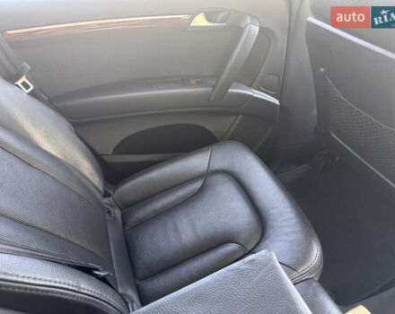 Сірий Ауді Ку 7, об'ємом двигуна 3 л та пробігом 159 тис. км за 19999 $, фото 14 на Automoto.ua