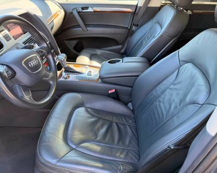 Сірий Ауді Ку 7, об'ємом двигуна 3 л та пробігом 81 тис. км за 10000 $, фото 4 на Automoto.ua
