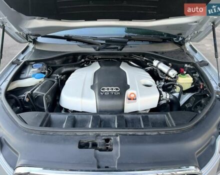 Сірий Ауді Ку 7, об'ємом двигуна 2.97 л та пробігом 257 тис. км за 19999 $, фото 23 на Automoto.ua