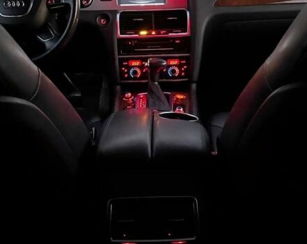 Сірий Ауді Ку 7, об'ємом двигуна 3 л та пробігом 300 тис. км за 15900 $, фото 17 на Automoto.ua