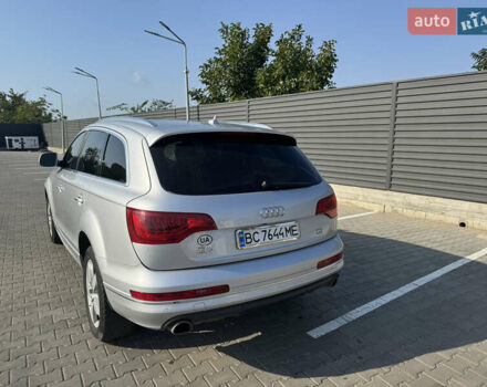 Ауди Ку 7 2013 в Николаеве на Automoto.ua Серый Ауди Ку 7, объемом двигателя 2.97 л и пробегом 258 тыс. км за 17000 $, фото 1 на Automoto.ua