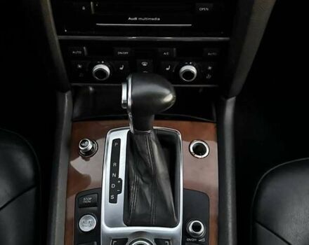 Сірий Ауді Ку 7, об'ємом двигуна 3 л та пробігом 300 тис. км за 15900 $, фото 18 на Automoto.ua