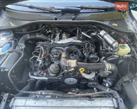 Серый Ауди Ку 7, объемом двигателя 2.97 л и пробегом 226 тыс. км за 23500 $, фото 32 на Automoto.ua