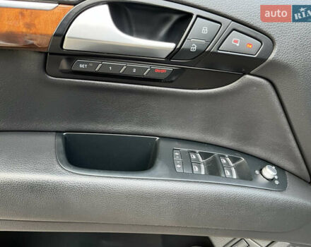 Сірий Ауді Ку 7, об'ємом двигуна 3 л та пробігом 190 тис. км за 17000 $, фото 11 на Automoto.ua