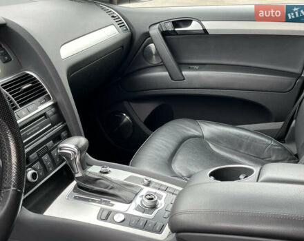 Сірий Ауді Ку 7, об'ємом двигуна 2.97 л та пробігом 119 тис. км за 25900 $, фото 38 на Automoto.ua