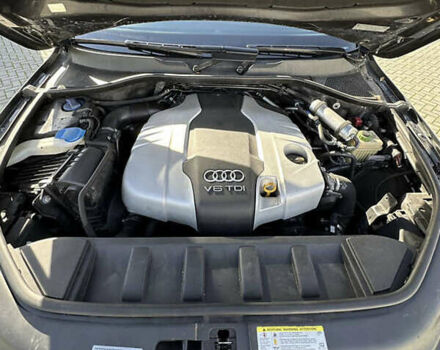 Серый Ауди Ку 7, объемом двигателя 2.97 л и пробегом 144 тыс. км за 19700 $, фото 5 на Automoto.ua