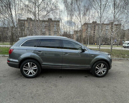 Сірий Ауді Ку 7, об'ємом двигуна 3 л та пробігом 190 тис. км за 17000 $, фото 4 на Automoto.ua