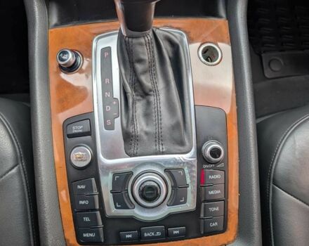 Серый Ауди Ку 7, объемом двигателя 3 л и пробегом 149 тыс. км за 9500 $, фото 20 на Automoto.ua