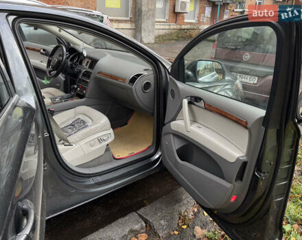 Серый Ауди Ку 7, объемом двигателя 3 л и пробегом 213 тыс. км за 13900 $, фото 12 на Automoto.ua