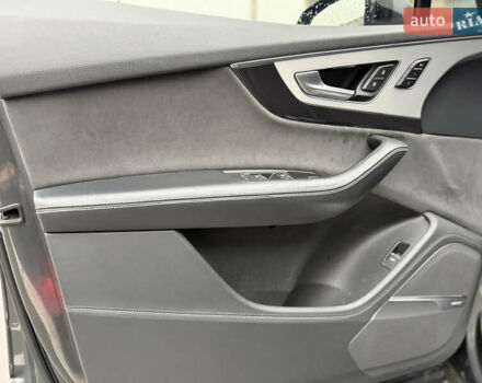 Серый Ауди Ку 7, объемом двигателя 2.97 л и пробегом 246 тыс. км за 34500 $, фото 31 на Automoto.ua