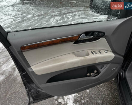 Серый Ауди Ку 7, объемом двигателя 3 л и пробегом 170 тыс. км за 10900 $, фото 5 на Automoto.ua