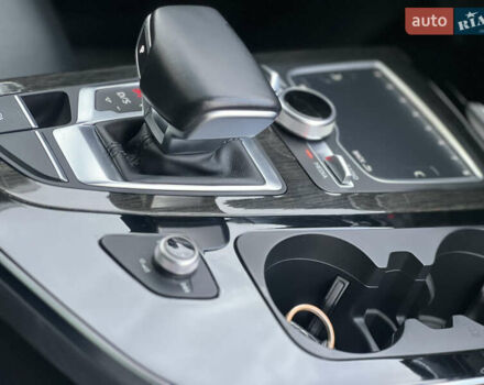 Сірий Ауді Ку 7, об'ємом двигуна 3 л та пробігом 138 тис. км за 23499 $, фото 110 на Automoto.ua