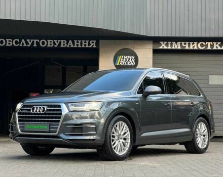 Серый Ауди Ку 7, объемом двигателя 3 л и пробегом 135 тыс. км за 29900 $, фото 1 на Automoto.ua