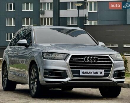 Серый Ауди Ку 7, объемом двигателя 3 л и пробегом 415 тыс. км за 24999 $, фото 1 на Automoto.ua