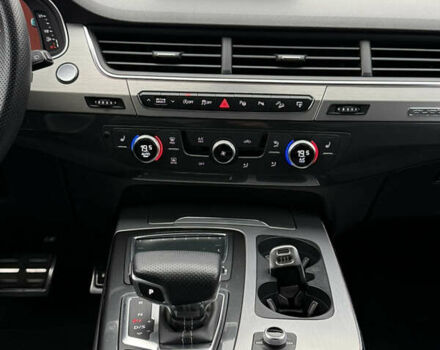 Сірий Ауді Ку 7, об'ємом двигуна 3 л та пробігом 291 тис. км за 35500 $, фото 39 на Automoto.ua